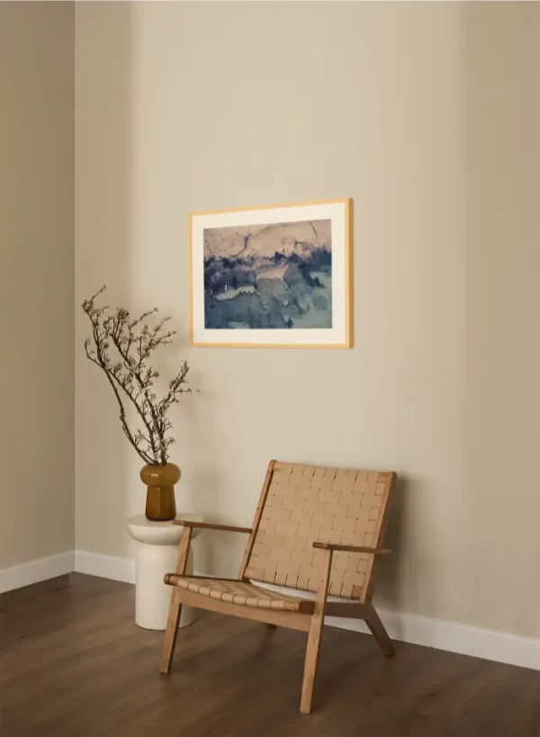 Koloritna morska obala sa čamcem i mrežom za odbojku - slika na zidu medium