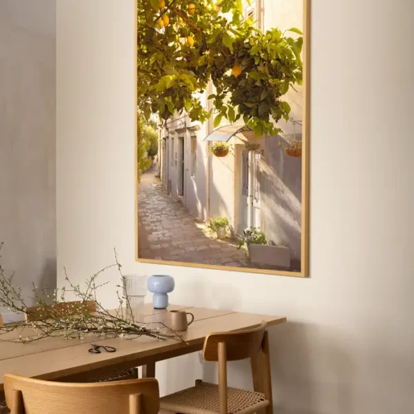 Prolaz kroz ulicu obraslu limunom - slika na zidu trpezarije x large