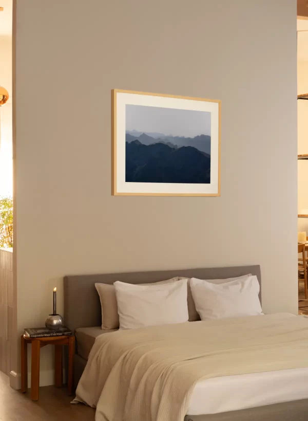 Pogled sa komova slika na zidu medium