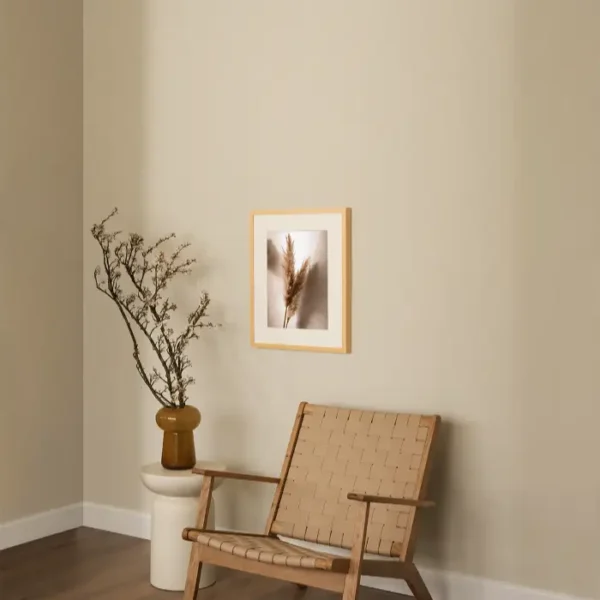 Pampas trava prislonjena uz zid sa patinom - slika za zid small