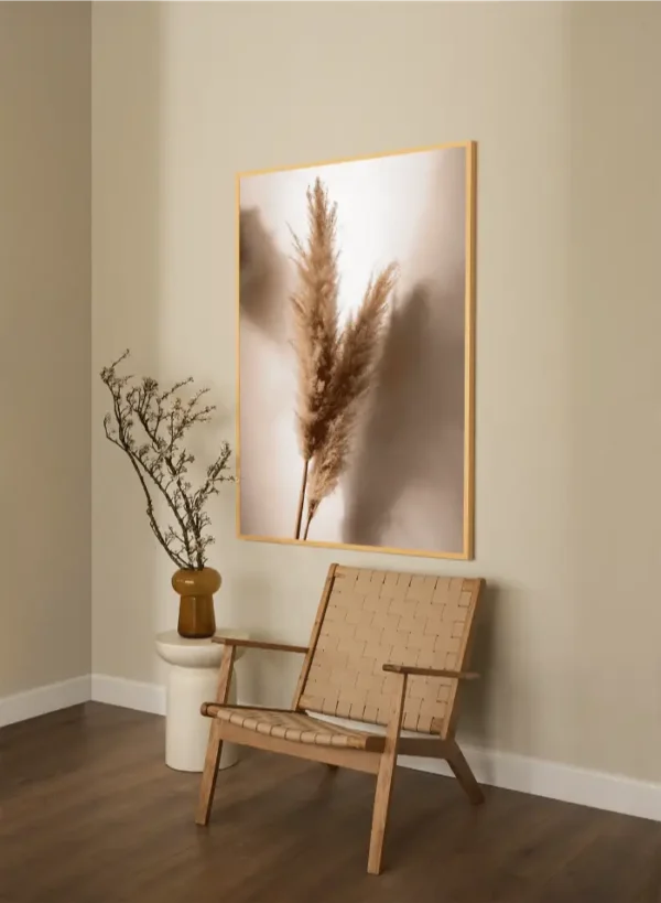 Pampas trava prislonjena uz zid sa patinom - slika za zid x large