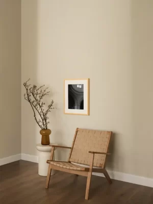 Stub iz crkve sa prozorima kroz koje probija svjetlost - slika na zidu small