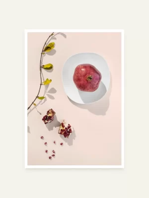 Šipak ili nar na tanjiru - slika za zid