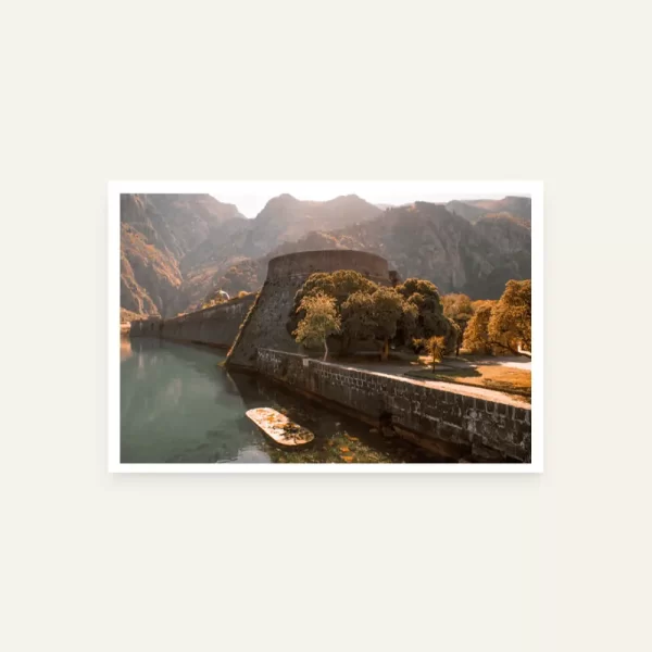 Rijeka Škurda i zidine Kotora - slika za zid