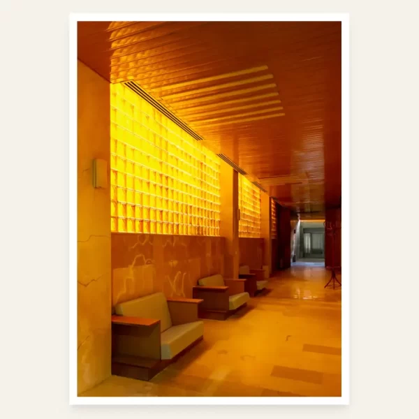 Narandžaste staklene cigle iz Titove vile - slika za zid